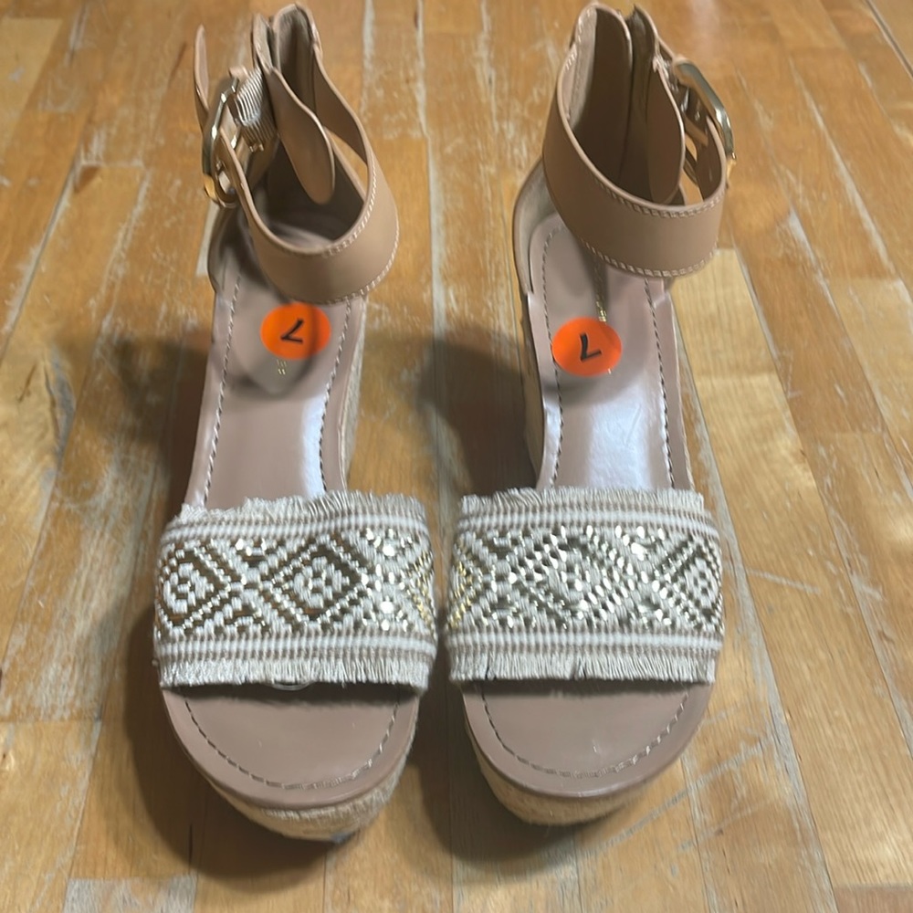 NWOT Tommy Hilfiger Twterrin espadrille sandals